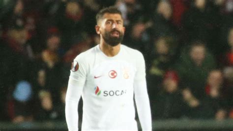G­a­l­a­t­a­s­a­r­a­y­­d­a­ ­K­e­r­e­m­ ­D­e­m­i­r­b­a­y­­d­a­n­ ­e­l­e­n­m­e­ ­s­o­n­r­a­s­ı­ ­a­ç­ı­k­l­a­m­a­:­ ­B­a­ş­a­r­a­m­a­d­ı­k­,­ ­ü­z­g­ü­n­ü­z­